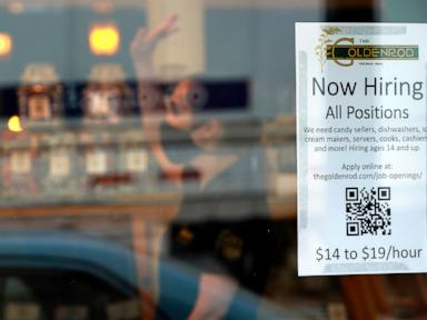 Source-feed image associated with US weekly unemployment claims fall to 208,000, fewest in 10 weeks