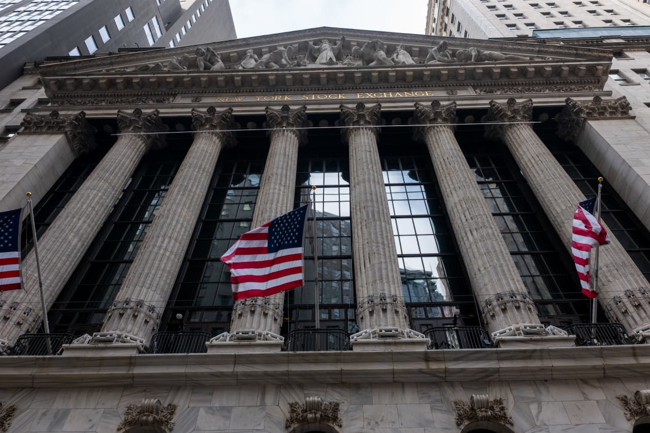 Source-feed image associated with Here’s how stocks performed under different Fed chairs — and how much influence Warsh really has