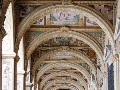 Source-feed image associated with Vatican begins 5-year restoration of Raphael Loggia, used by popes and presidents