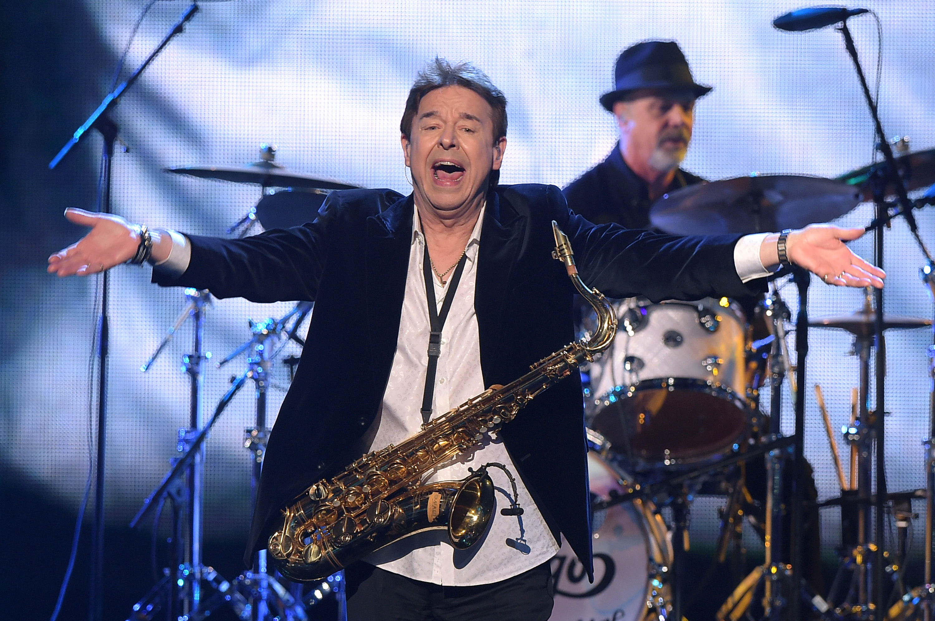Source-feed image associated with Walter Parazaider, Chicago Co-Founder, Flutist and Sax Player, Dies at 81