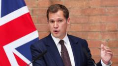 Source-feed image associated with Reform proposes £30 tax rebate for HMRC phone delays
