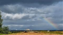 Source-feed image associated with Temperatures to drop this week but relief from heat may be short-lived