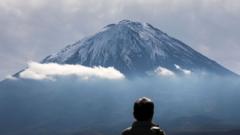 Source-feed image associated with Japan to charge rescue fee on Mount Fuji during off season