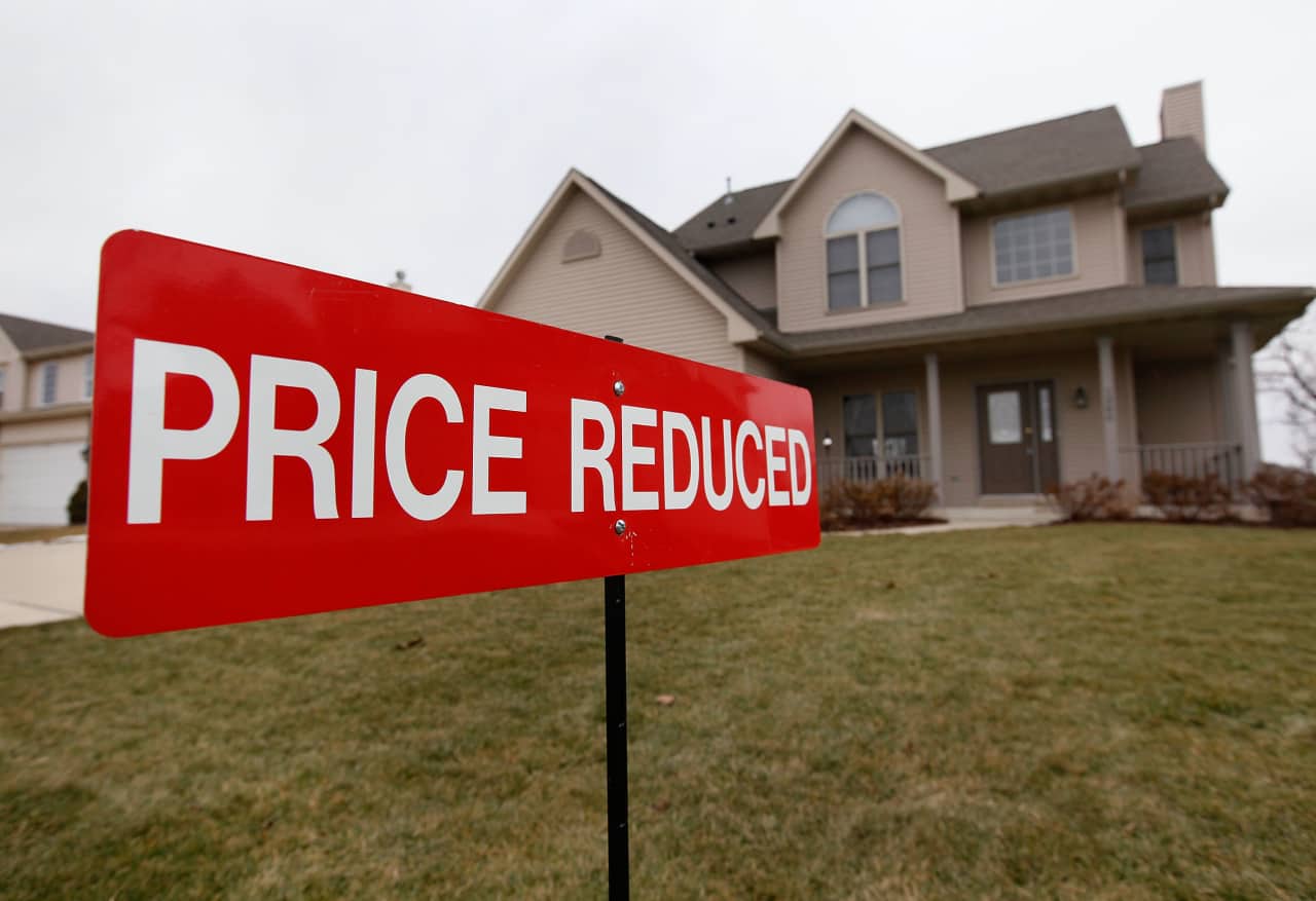 Source-feed image associated with Inflation fears are overblown. What the rate-hike camp gets wrong about the stock market.