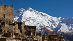 Image from linked report: Ten climbers missing after avalanche hits Himalayan base camp