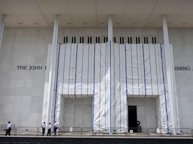 Source-feed image associated with Federal court is asked to block Kennedy Center from returning Trump's name to building