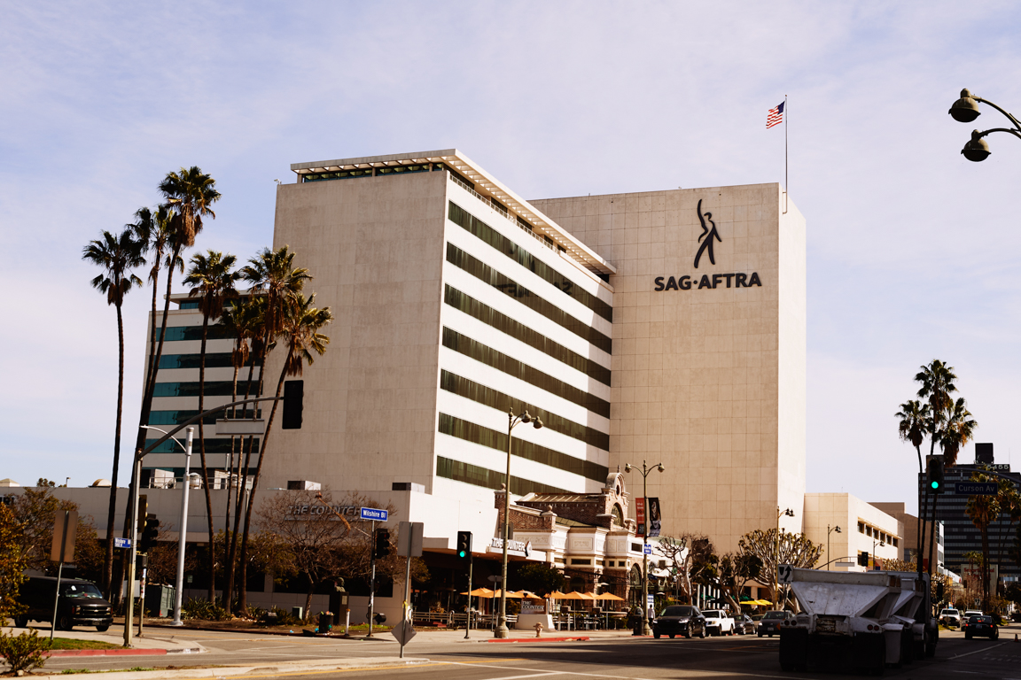 Source-feed image associated with SAG-AFTRA Members Approve Four-Year Deal With AI Terms and Pension Merger