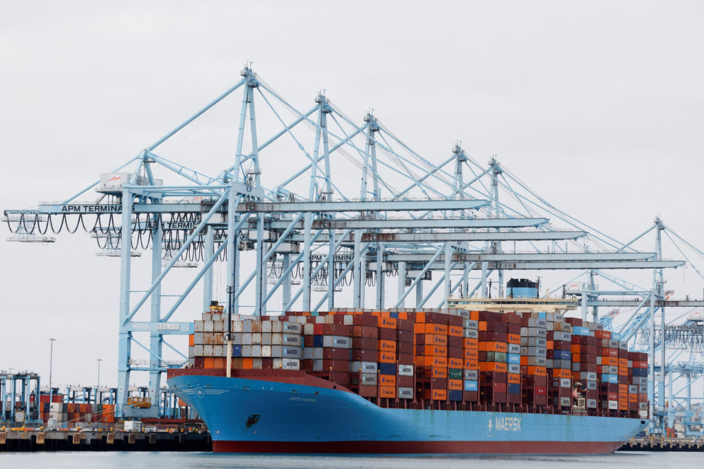 Source-feed image associated with Trump administration races to rebuild tariff wall knocked down by Supreme Court