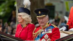 Source-feed image associated with King and Queen will not live in Buckingham Palace after renovations
