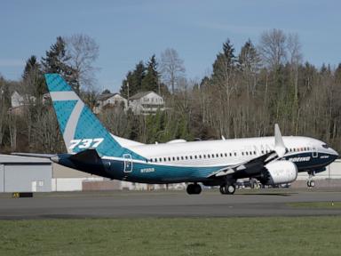 Source-feed image associated with FAA certifies Boeing's new 737 Max 7 jetliner for flight after years of delays