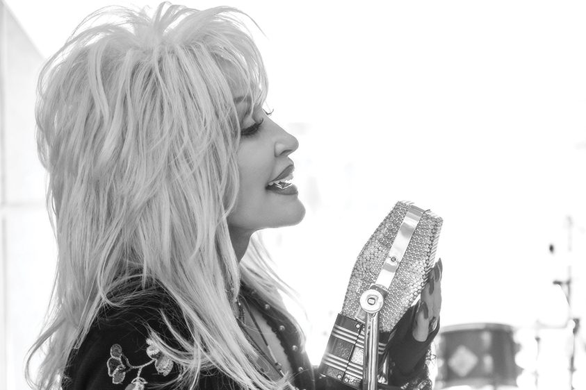 Source-feed image associated with Dolly Parton Streams Surge on Spotify With 2,320% Increase in the United States