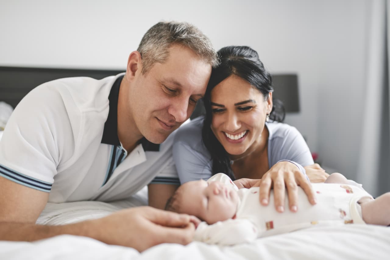 Source-feed image associated with How to plan for the high cost of having your first kid in your 40s