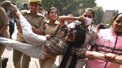 Image from linked report: India's 'cockroach' protesters set to return despite police crackdown