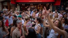 Source-feed image associated with France bans alcohol at music festival events under red heatwave alert