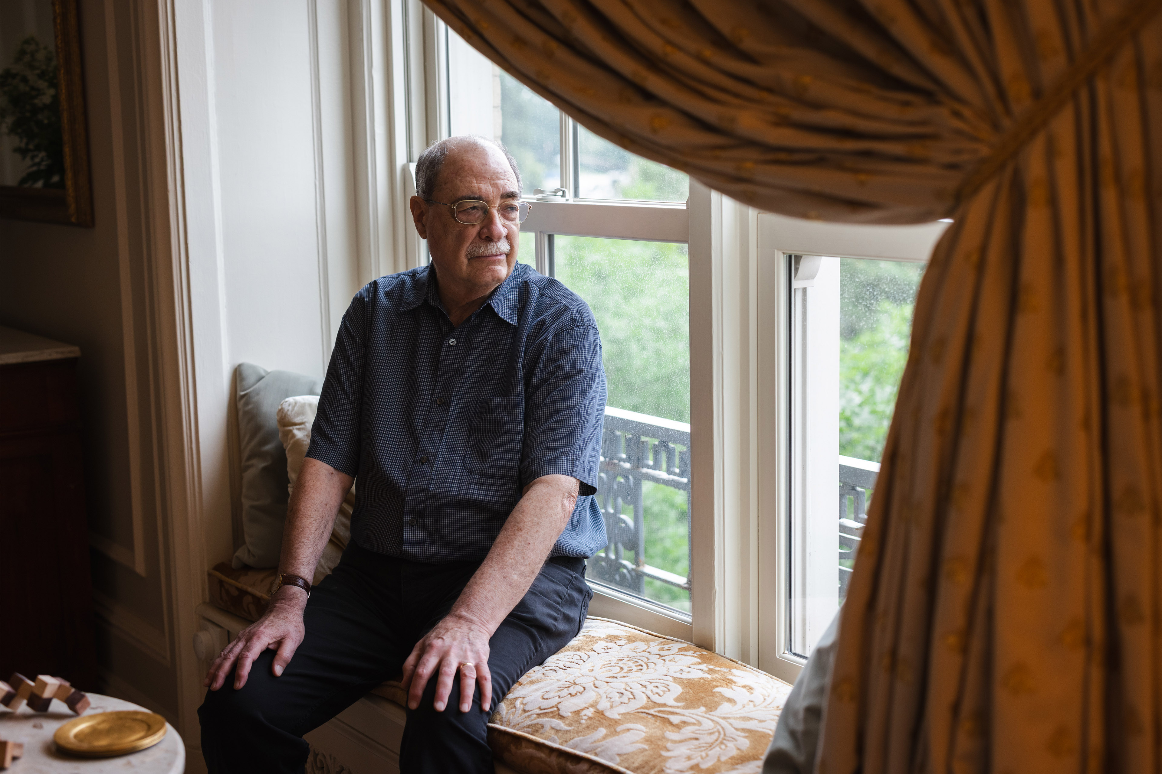 Source-feed image associated with How Much of a Cancer Drug Is Too Much? Patients, Researchers Challenge FDA-Approved Dosages