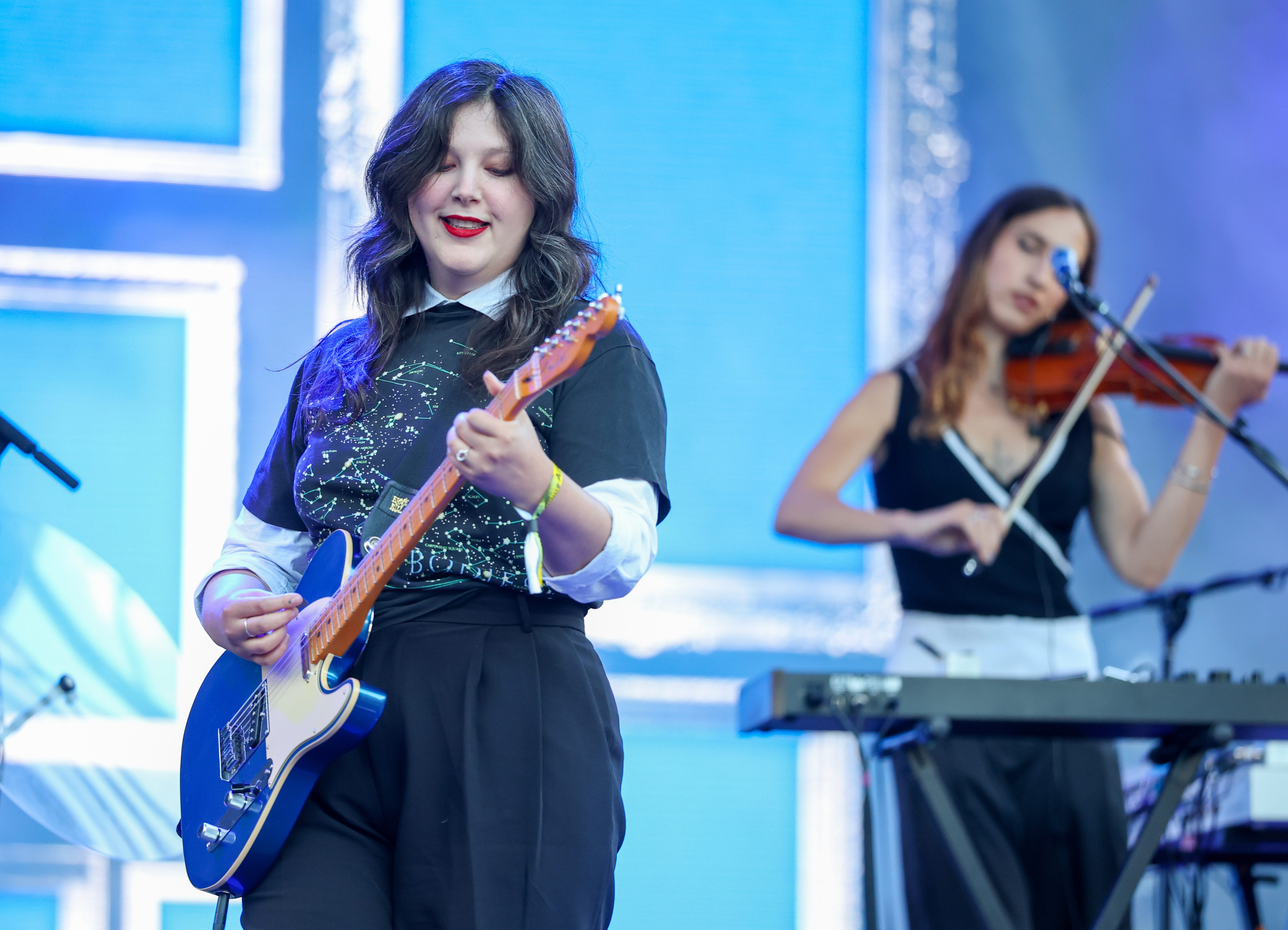 Source-feed image associated with Lucy Dacus on Doing a Hollywood Bowl Orchestra Show to End Her ‘Forever Is a Feeling’ Cycle, After Previously Bringing the Boygenius Era to a Close There: ‘Maybe It’s a Place Where I’m Supposed to Cry’
