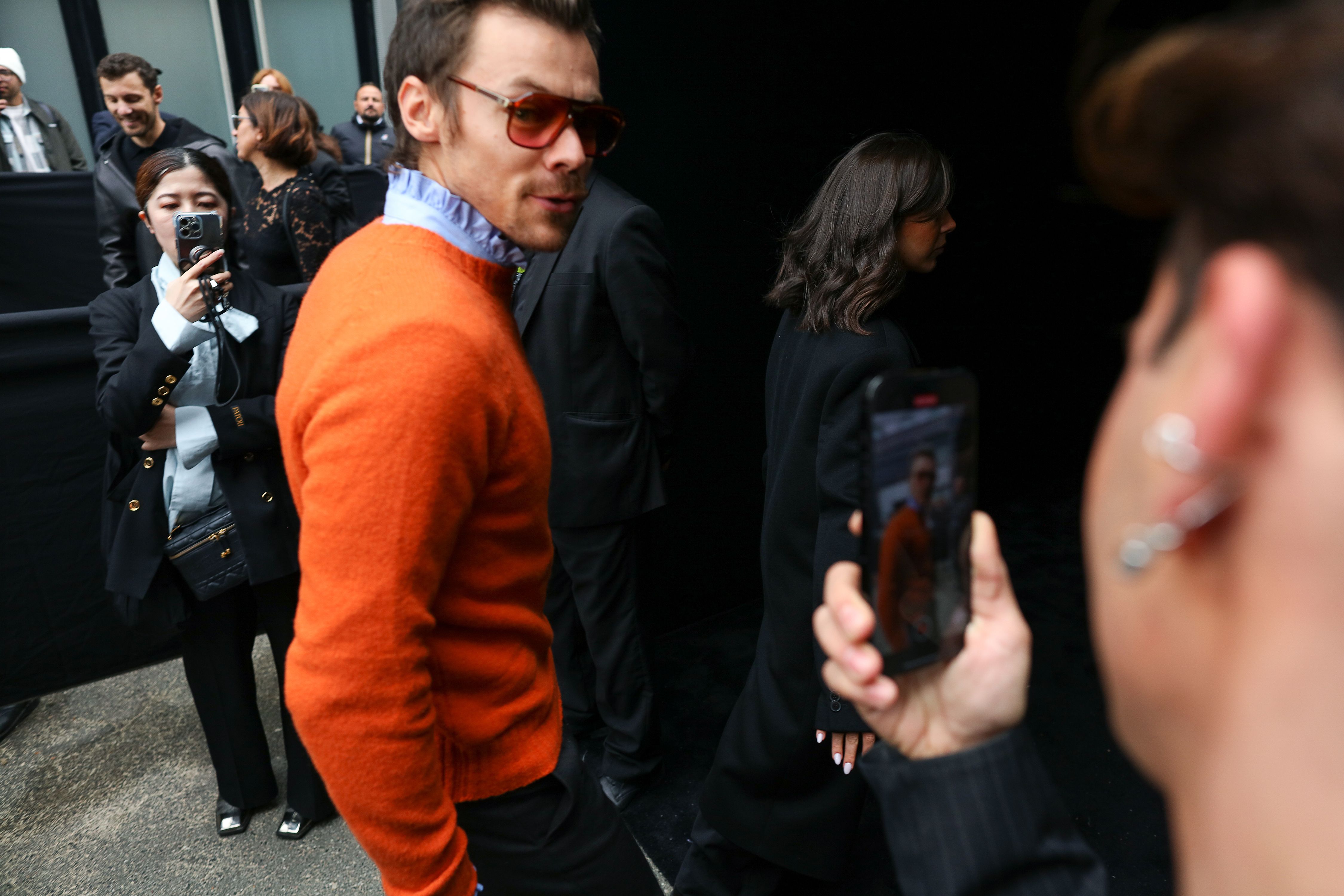 Source-feed image associated with What to Wear to Harry Styles’s Madison Square Garden Residency in NYC