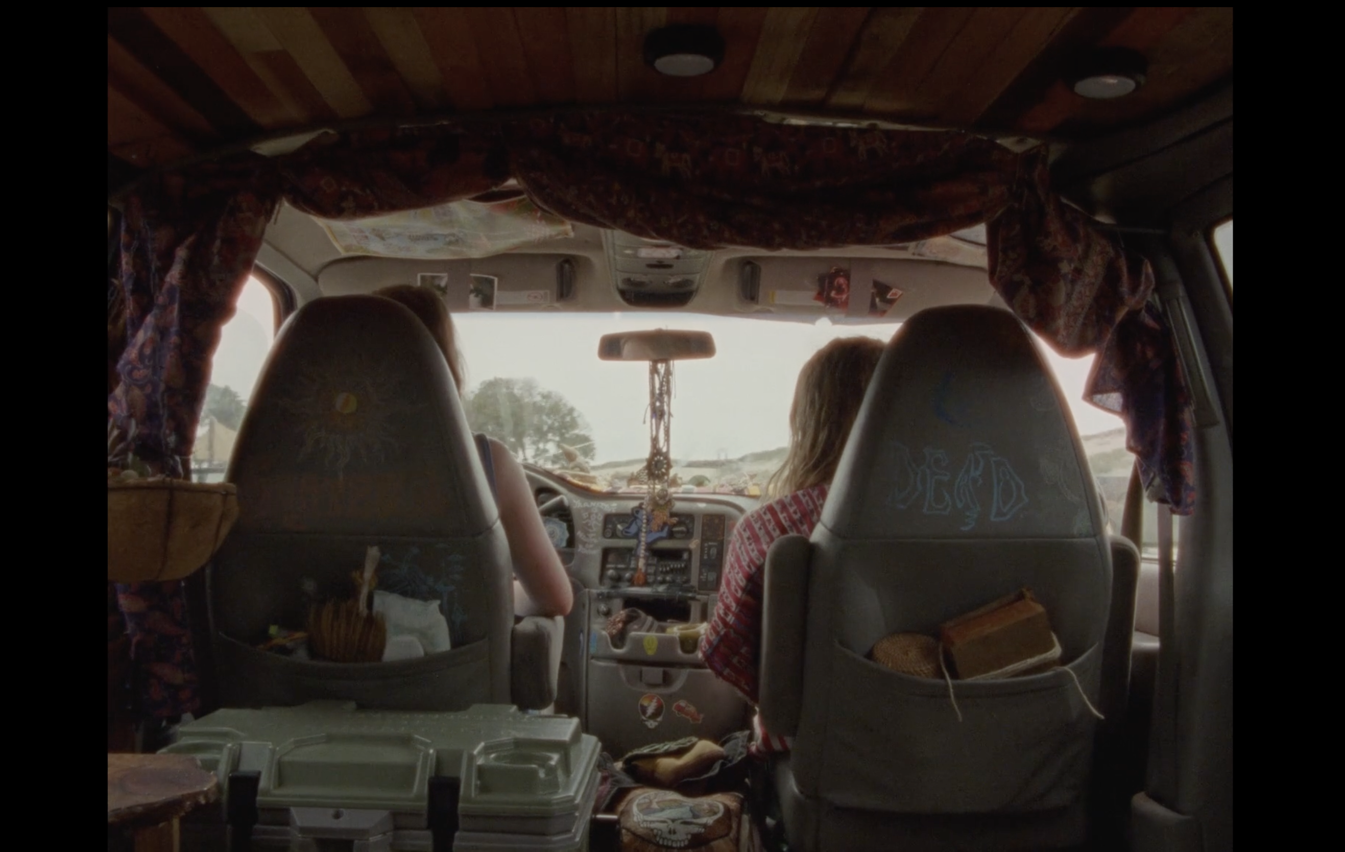 Source-feed image associated with ‘Summer Tour’ Review: A Documentary About Deadheads That’s as Blissed-Out and Navel-Gazing as Its Subjects