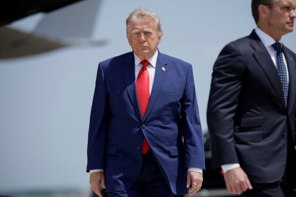 Source-feed image associated with Trump says U.S. will destroy a bridge or power plant for each Iranian attack in the Strait of Hormuz