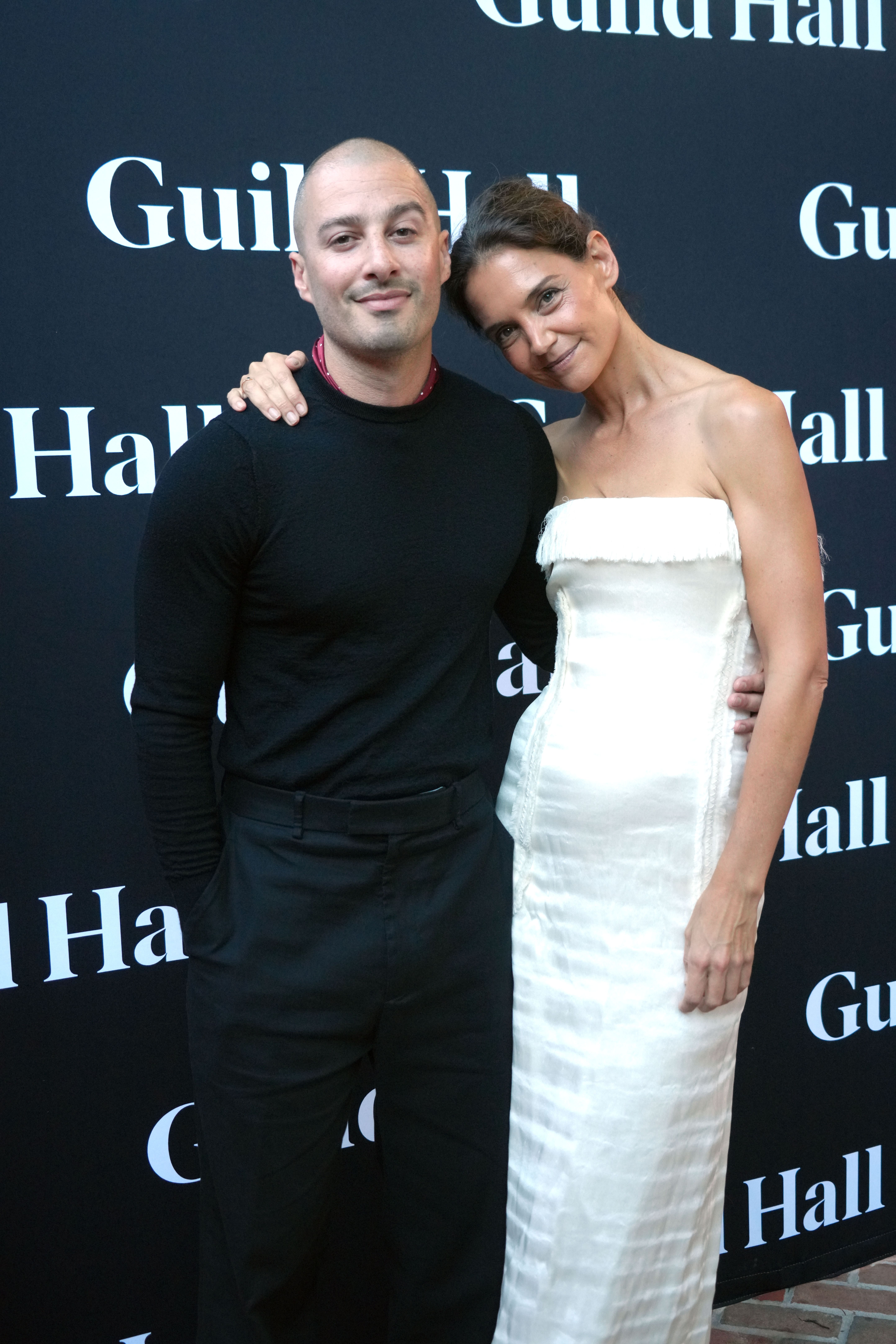 Source-feed image associated with Katie Holmes’s Best Hamptons Accessories? An It-Bag and an Artist Boyfriend