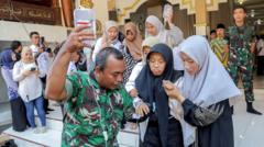 Source-feed image associated with Around 2,000 fall ill in Indonesia after eating free school meals