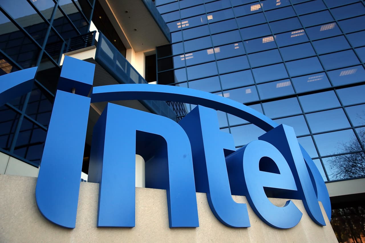 Source-feed image associated with Intel takes a major step toward turning around a business that’s bleeding cash
