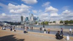 Image from linked report: Temperatures to hit 25C in burst of late September warmth