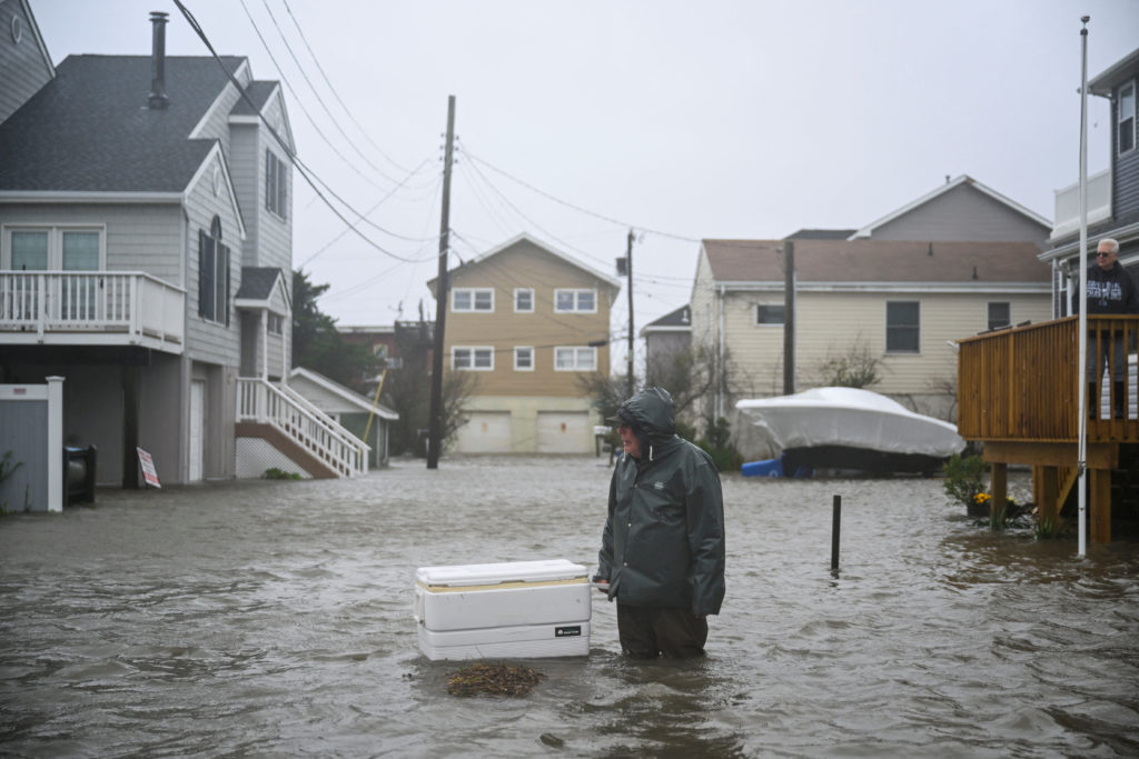 Image from linked report: Powerful nor'easter batters parts of East Coast