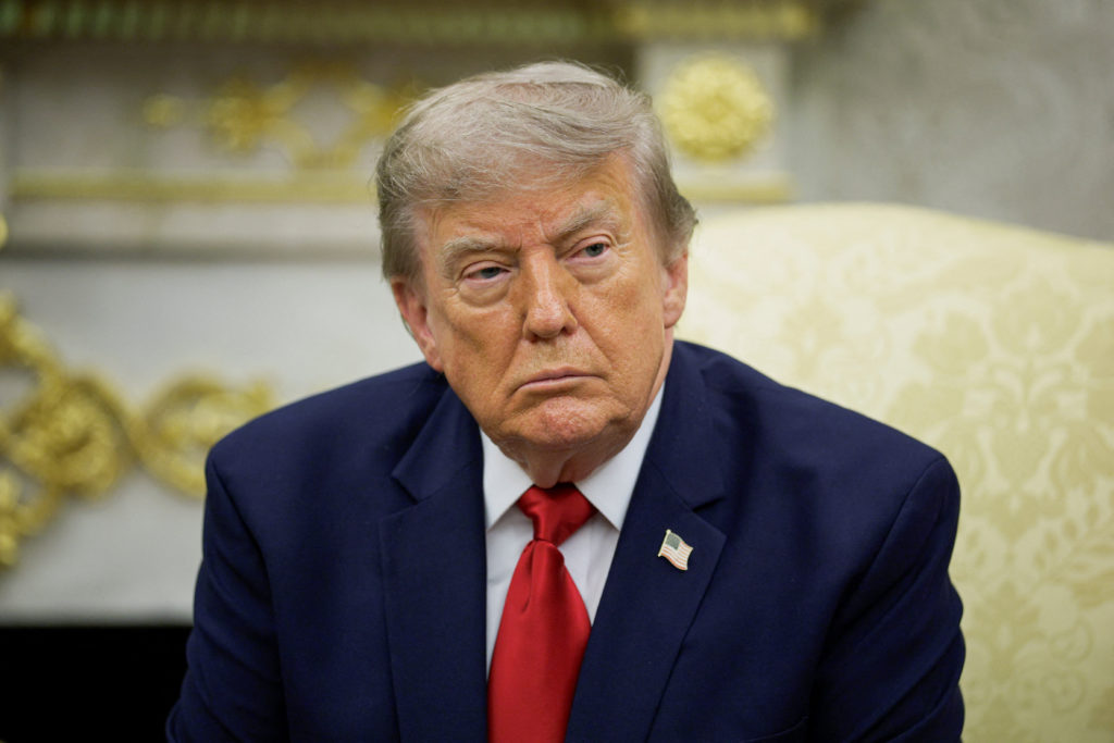 Source-feed image associated with ICE should continue traffic stops despite recent shootings, Trump says on social media