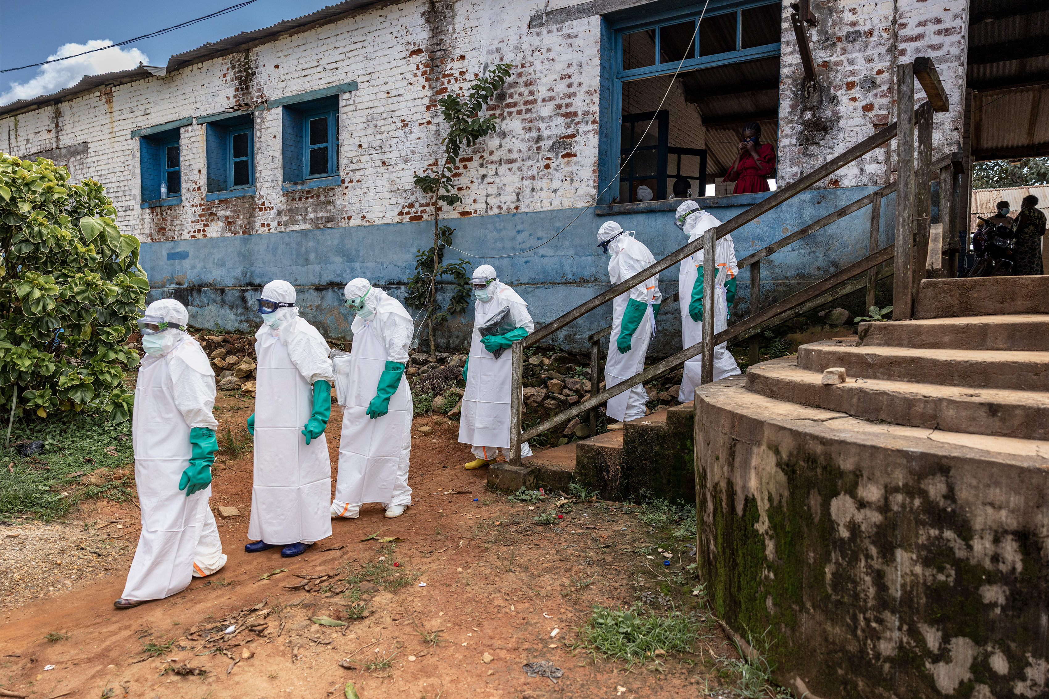 Source-feed image associated with ‘We Live With Fear’: In Congo, Doctors Face Ebola With Little Protection