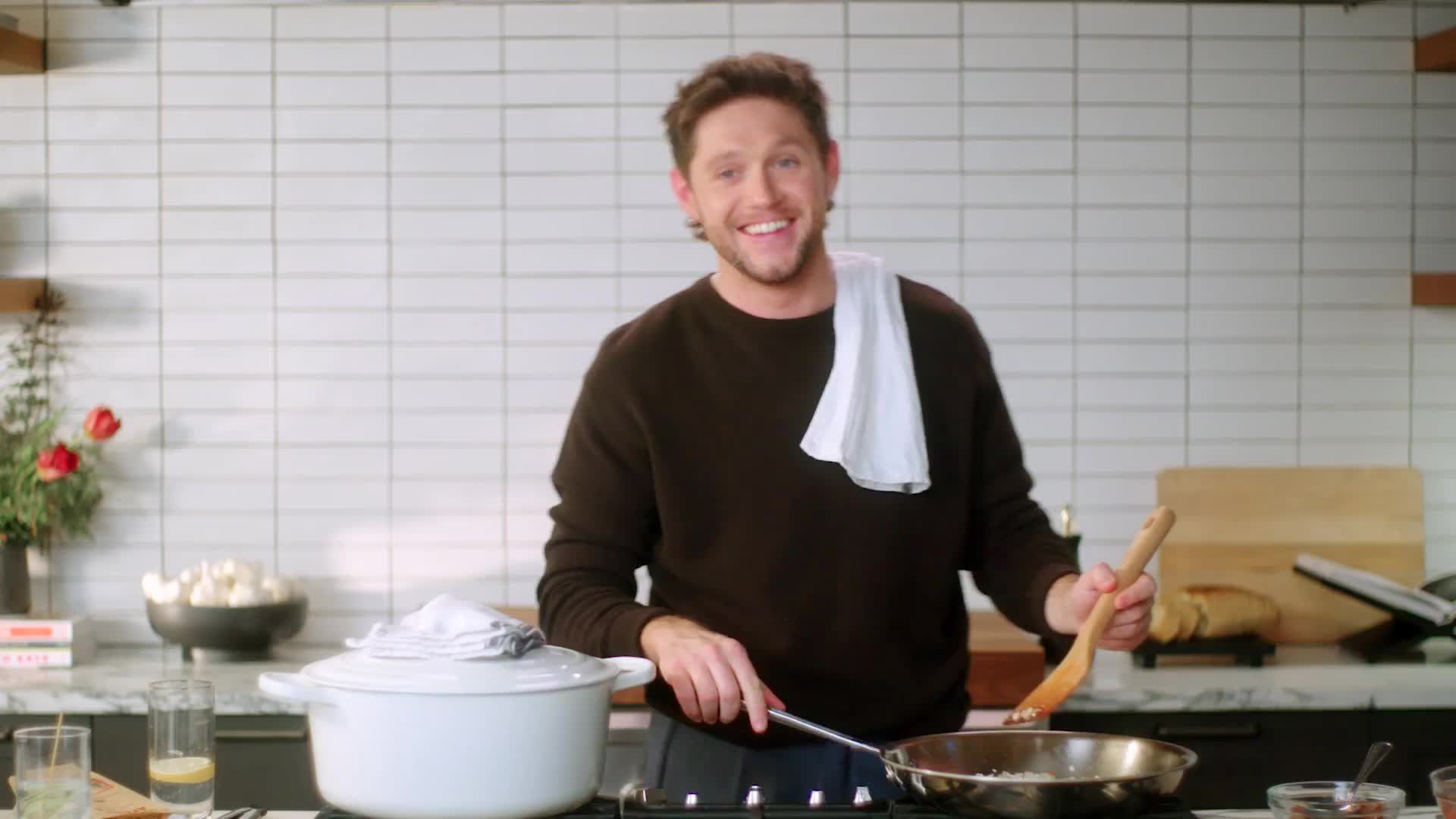 Source-feed image associated with Niall Horan Talks New Album and Dinner Party Secrets While Cooking His Girlfriend’s Dad’s Pasta Dish