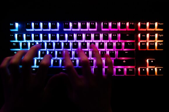 Source-feed image associated with A Chinese Spyware Tool Operates in 13 Countries, Cybersecurity Firm Says