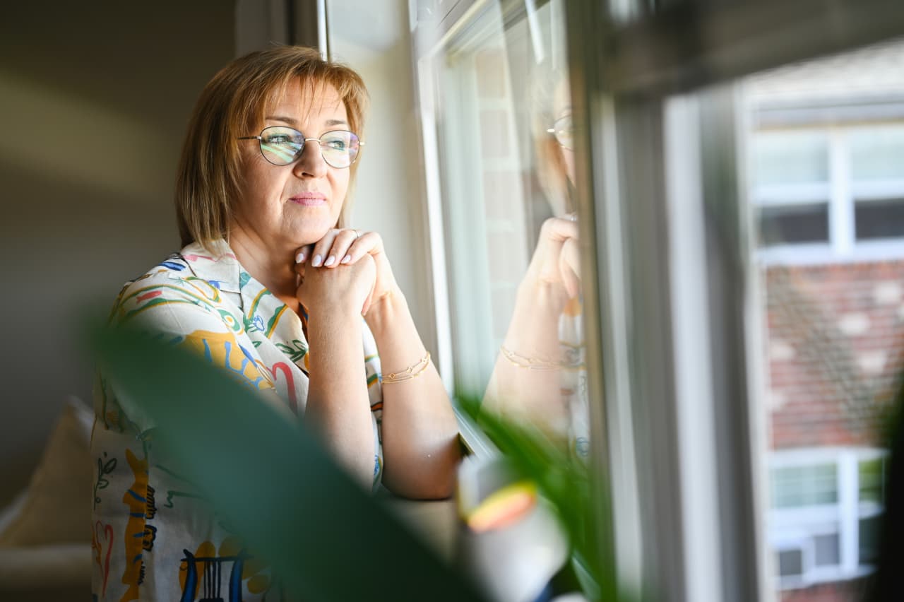 Source-feed image associated with ‘I have no experience with investing’: I inherited $2,000. I’m 42 with two children. What should I do with this money?