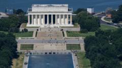 Source-feed image associated with Reflecting Pool liner cut with sharp knife or razor, National Park Service says