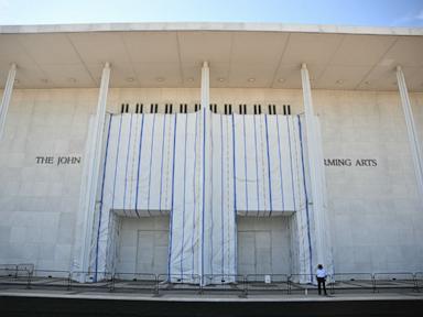Source-feed image associated with Protesters plan to form human chain around Kennedy Center amid Trump's threats