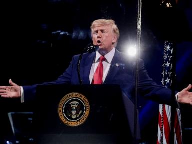 Source-feed image associated with Trump celebrates July 4th in National Mall address, repeatedly touches on politics