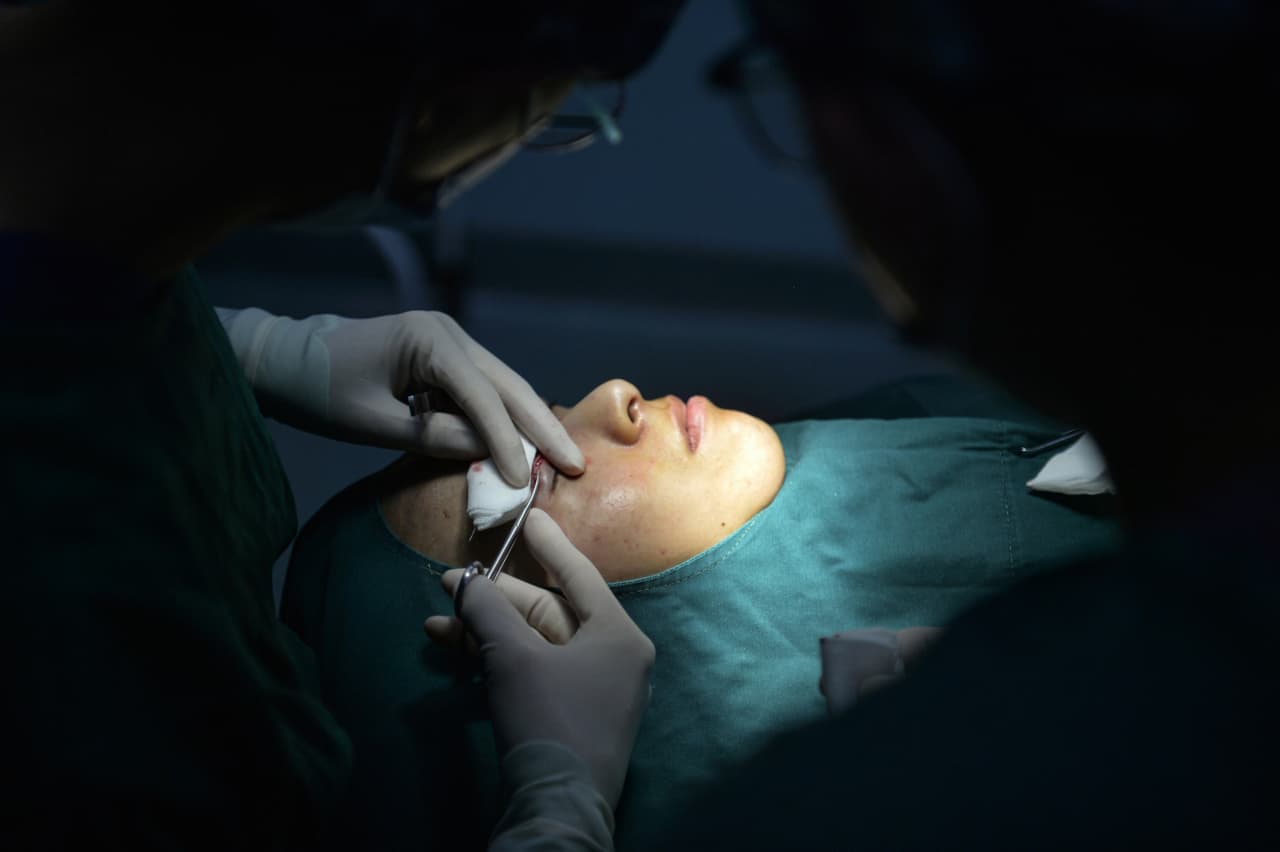 Source-feed image associated with Plastic surgery is booming with boomers. Here’s how to cash in on the antiaging craze.