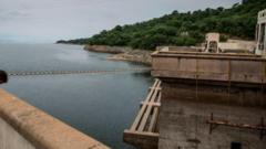 Source-feed image associated with At least 15 die as boat sinks in Zimbabwe's Lake Kariba