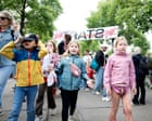 Source-feed image associated with Dutch children are unusually happy and healthy. Is it because of this walking ritual?
