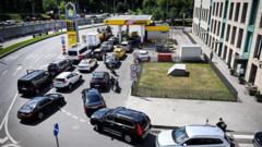 Source-feed image associated with Russian fuel shortages bite – but will Putin change tack in Ukraine war?