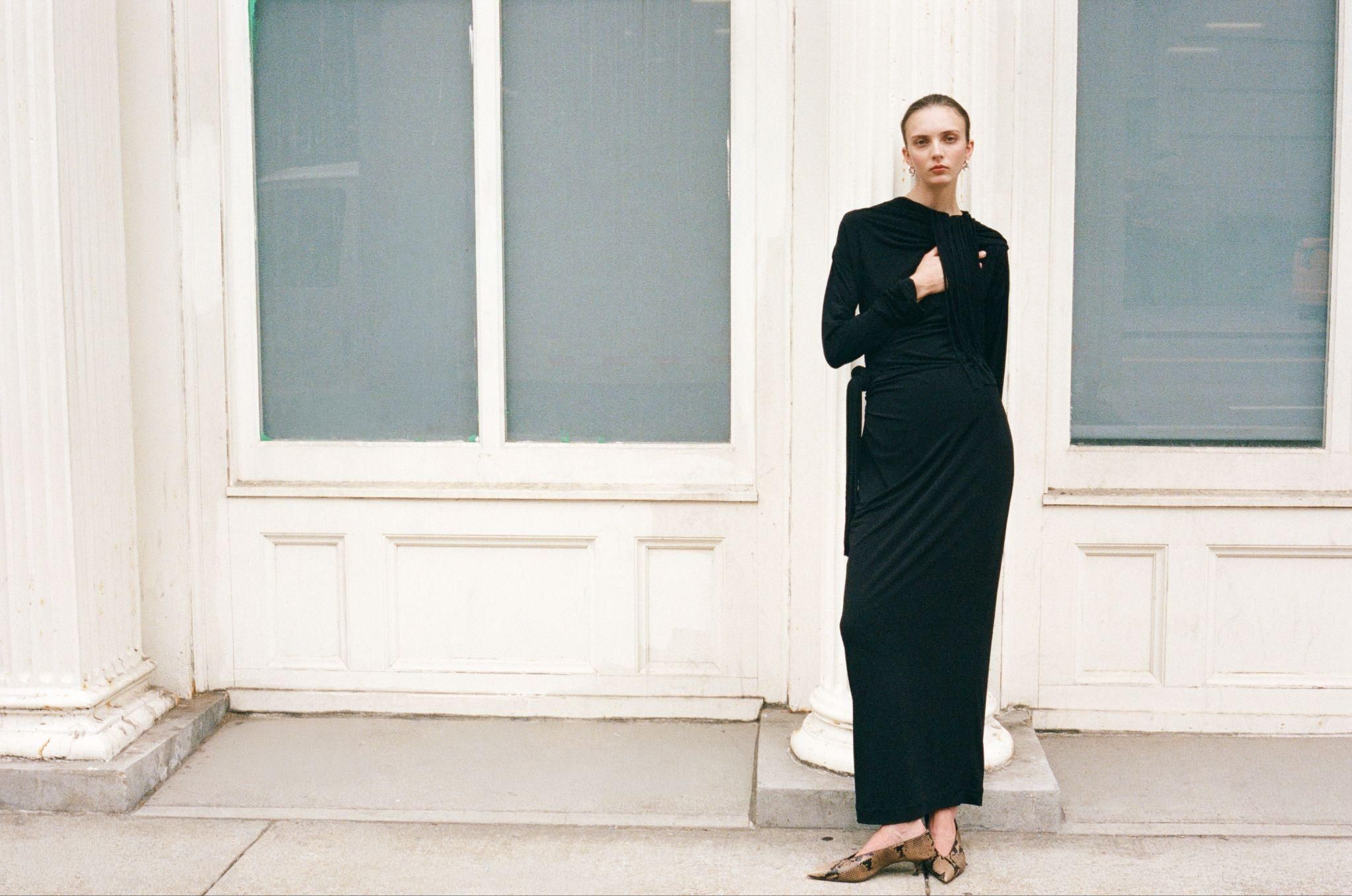 Image from linked report: 30 Long-Sleeve Wedding Guest Dresses for Every Kind of Ceremony
