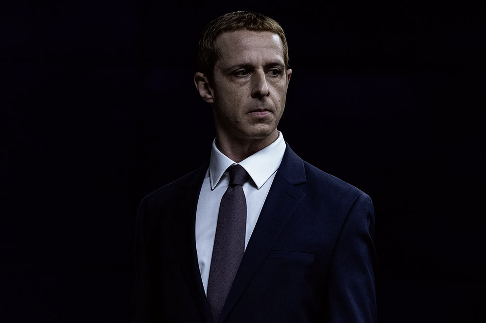 Image from linked report: Aaron Sorkin Says Jeremy Strong Treated His Co-Stars ‘The Way He Imagines’ Mark Zuckerberg Treats People While Shooting ‘The Social Reckoning’