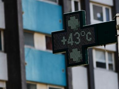Source-feed image associated with A red alert over France, and heat that may rewrite the record books
