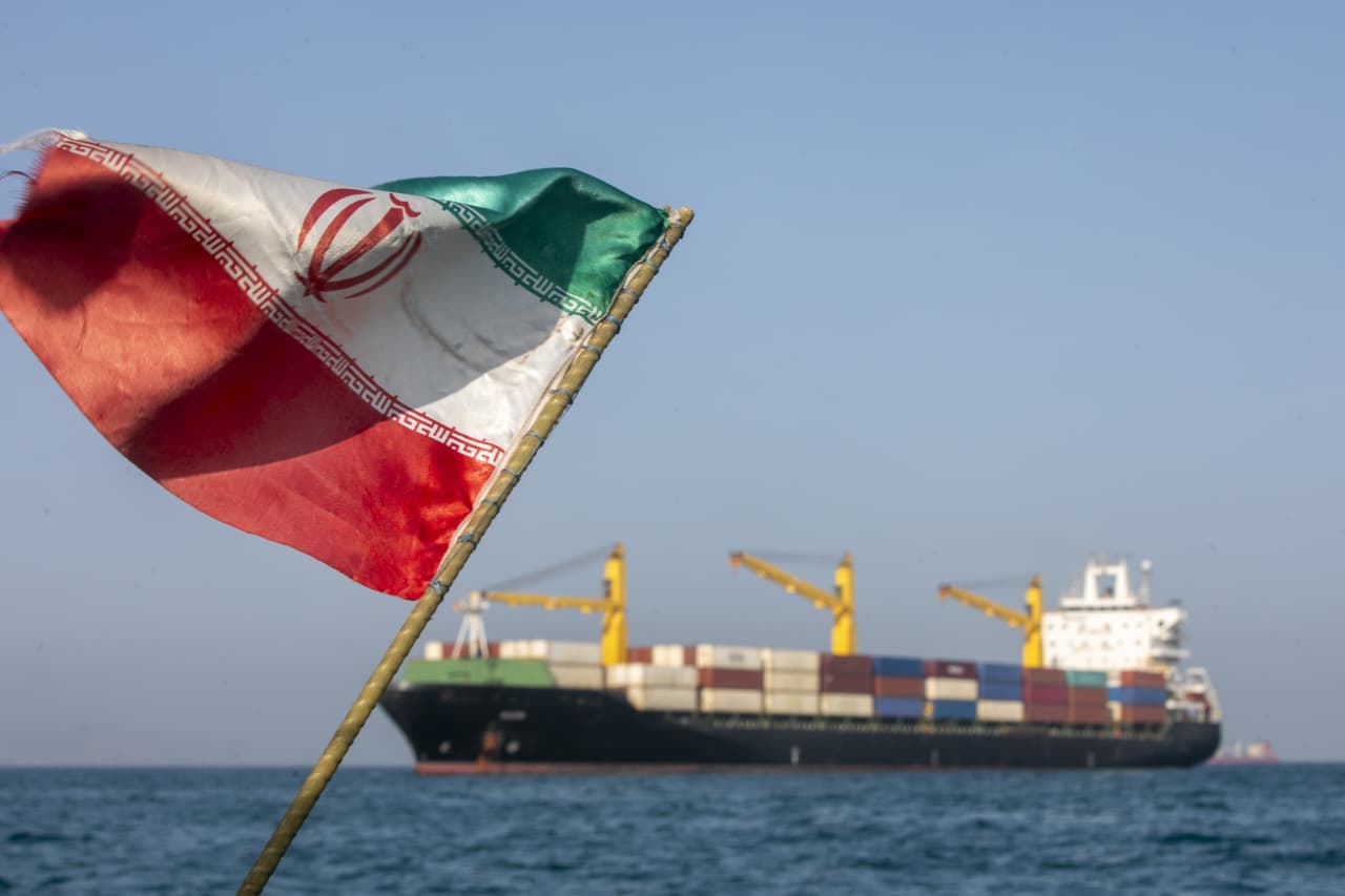 Source-feed image associated with The peace deal is in the price: Goldman Sachs lowers its oil-price target to market levels