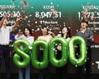 Source-feed image associated with Chip, chip ... boom? South Korea tech makers join the trillion-dollar club but some fear a short-circuit looms
