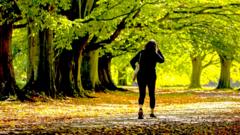 Image from linked report: UK temperatures to rise to 23C before autumn chill sets in