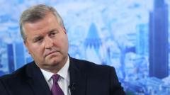 Source-feed image associated with Ousted BP chairman hits back at 'lies' about his behaviour