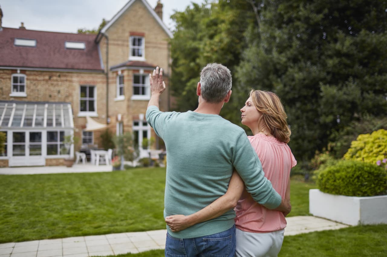 Source-feed image associated with Are older Americans spoiling the economy for everyone else?