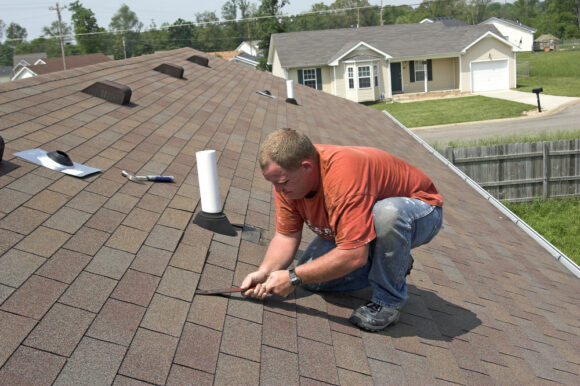 Image from linked report: Florida AG Sues Roofing Firm After Dozens of Complaints About Unfinished Work