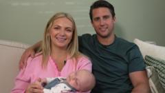 Source-feed image associated with Mother has ground-breaking surgery while pregnant to treat baby